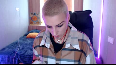 Snapshot of sweet_n_strong chatting on May 8, 2026, 11:15 am sweet_n_strong online show from May 8, 2026, 11:15 am