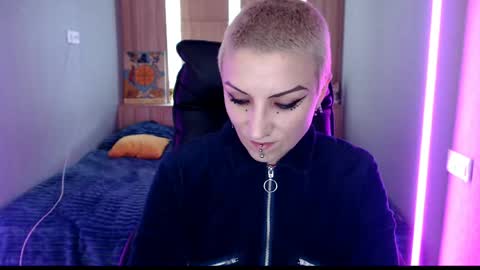 Snapshot of sweet_n_strong chatting on May 12, 2026, 11:07 am sweet_n_strong online show from May 12, 2026, 11:07 am