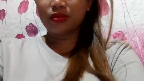 Snapshot of sweet_nina4uxx chatting on January 3, 2025, 6:11 am Nina online show from January 3, 2025, 6:11 am