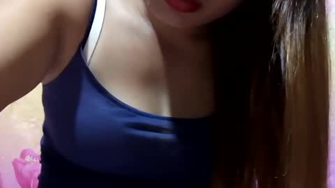 Snapshot of sweet_nina4uxx chatting on January 22, 2025, 12:27 pm Nina online show from January 22, 2025, 12:27 pm