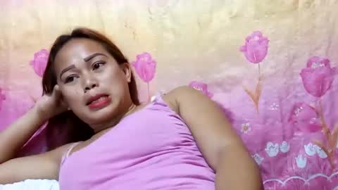 Snapshot of sweet_nina4uxx chatting on February 17, 2025, 5:25 am Nina online show from February 17, 2025, 5:25 am