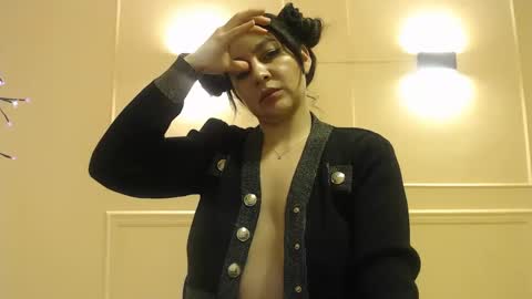 My name is Catalina. Please say hello I like to chat with you. If you have requests please use tip online show from February 19, 2025, 5:27 am