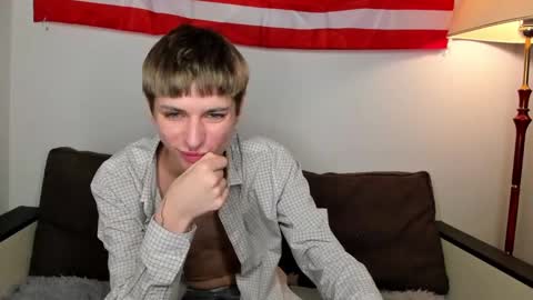 kira online show from December 5, 2024, 10:12 pm