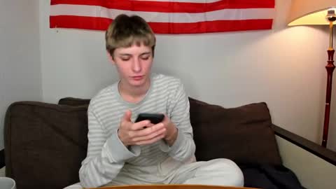 kira online show from December 9, 2024, 9:58 pm