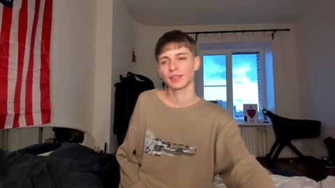 kira online show from December 31, 2024, 1:19 pm