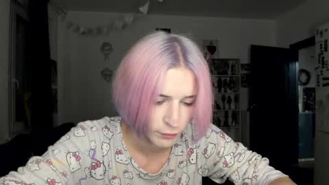 kira online show from October 23, 2025, 9:46 pm