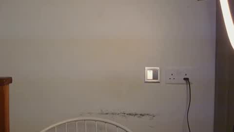 sweet peachy online show from April 7, 2026, 12:11 am