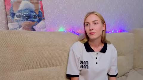 Snapshot of sweet_pixie__ chatting on July 8, 2026, 10:20 am sweet_pixie__ online show from July 8, 2026, 10:20 am