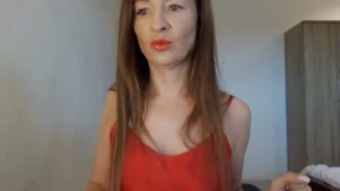 Snapshot of sweet_poeme chatting on July 20, 2026, 10:39 am sweet_poeme online show from July 20, 2026, 10:39 am