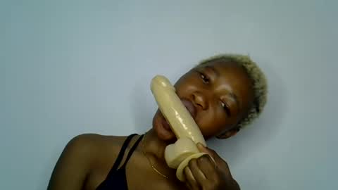 sweet girl online show from June 27, 2026, 12:22 pm