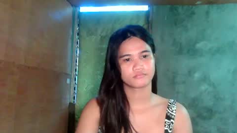 Snapshot of sweet_reyan2003 chatting on June 21, 2026, 11:40 pm REYAN online show from June 21, 2026, 11:40 pm