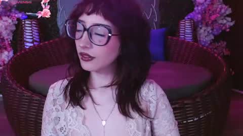 Roxanee online show from July 22, 2026, 4:48 am