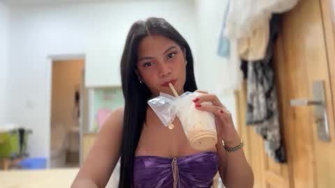 SCARLLET online show from February 8, 2026, 2:20 pm