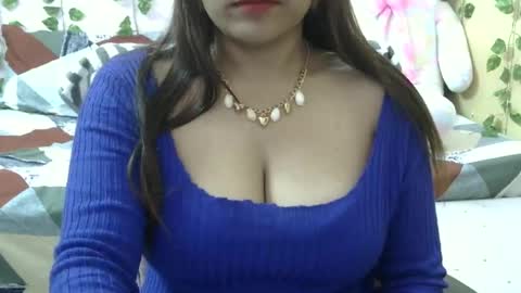 sweet_shivani online show from February 22, 2025, 5:02 am