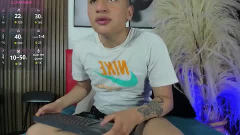 Snapshot of sweet_smiith chatting on November 19, 2025, 7:47 pm smiith online show from November 19, 2025, 7:47 pm