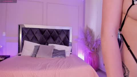 tamy  online show from October 25, 2025, 7:41 pm