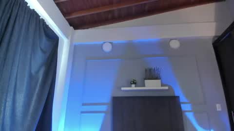 tamy  online show from April 18, 2026, 12:31 pm