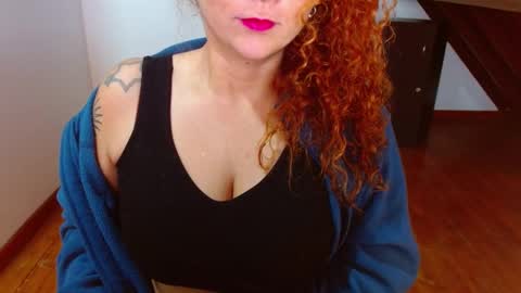 Snapshot of sweet_tammyy chatting on February 6, 2025, 12:05 pm tammy IG stammy 36 online show from February 6, 2025, 12:05 pm