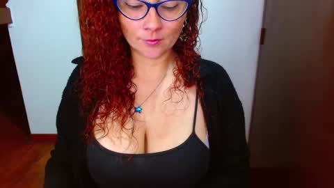 Snapshot of sweet_tammyy chatting on October 13, 2025, 3:45 pm tammy IG stammy 36 online show from October 13, 2025, 3:45 pm