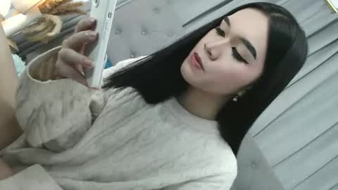 sweet_tatiana28 online show from June 3, 2026, 2:33 pm