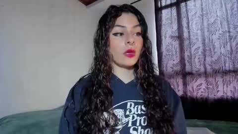 Snapshot of sweet_tattoolady chatting on January 15, 2026, 12:10 pm sweet_tattoolady online show from January 15, 2026, 12:10 pm