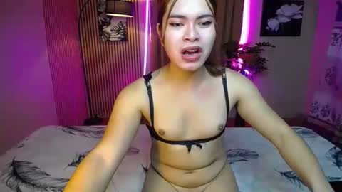 sweet_trexie online show from October 22, 2025, 1:06 am