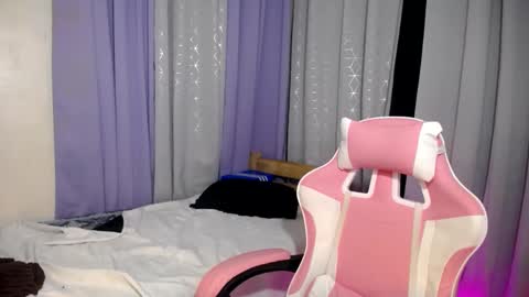 Snapshot of sweet_trishaxx chatting on February 16, 2025, 7:04 am Trisha online show from February 16, 2025, 7:04 am