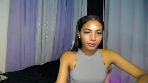 Snapshot of sweet_trishaxx chatting on February 24, 2025, 6:27 am Trisha online show from February 24, 2025, 6:27 am