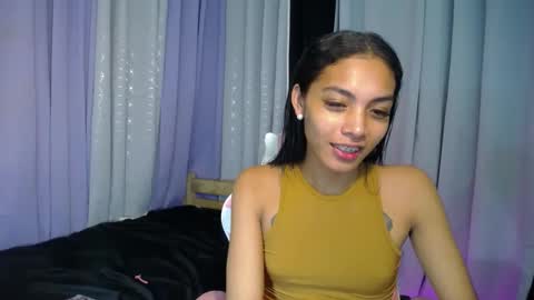 Snapshot of sweet_trishaxx chatting on February 26, 2025, 2:15 am Trisha online show from February 26, 2025, 2:15 am