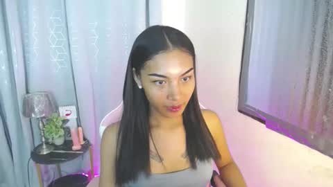 Snapshot of sweet_trishaxx chatting on September 24, 2025, 7:01 am Trisha online show from September 24, 2025, 7:01 am