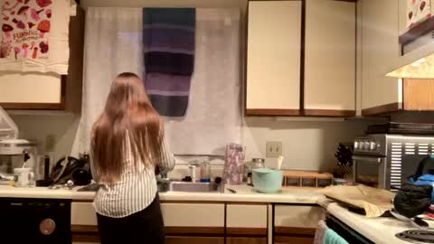 Heidi Brenner - Please check bio for schedule  FAQ online show from February 13, 2025, 11:37 pm