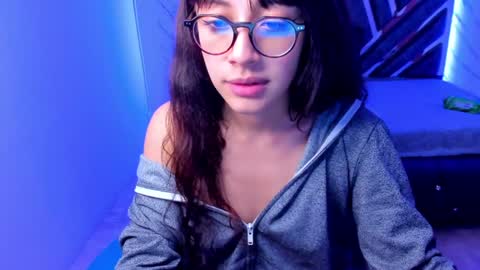 sweet_venus4 online show from January 17, 2025, 12:42 am
