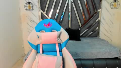 sweet_venus4 online show from March 12, 2025, 11:20 am