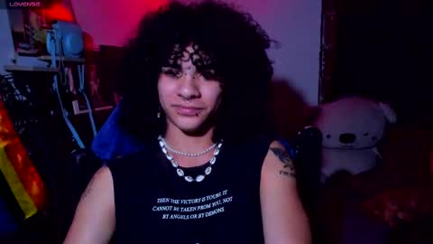 Steven independent model online show from February 11, 2025, 7:02 am