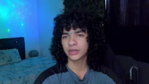 Steven independent model online show from May 4, 2026, 8:49 pm