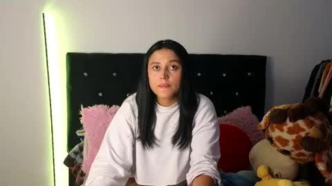Snapshot of sweet_xuee18 chatting on May 1, 2026, 4:39 am Sweet online show from May 1, 2026, 4:39 am