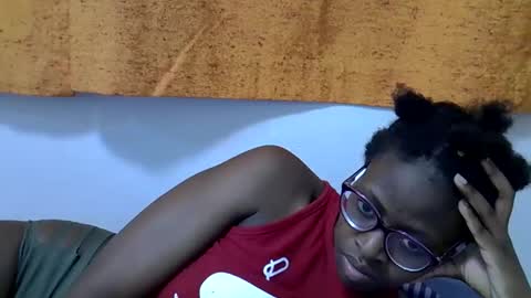 sweet_zarah online show from March 2, 2026, 7:21 pm