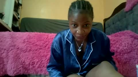 Snapshot of sweet_zella chatting on June 18, 2026, 11:03 am zellate online show from June 18, 2026, 11:03 am