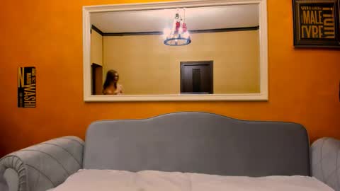 Ale online show from October 19, 2025, 9:48 pm