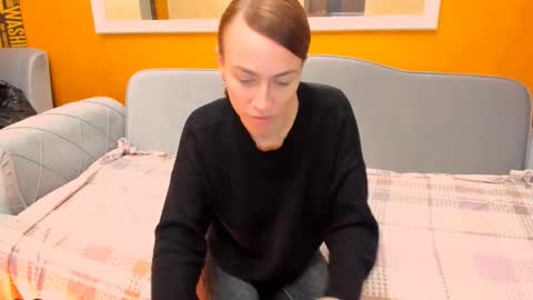 Ale online show from December 2, 2025, 7:42 pm