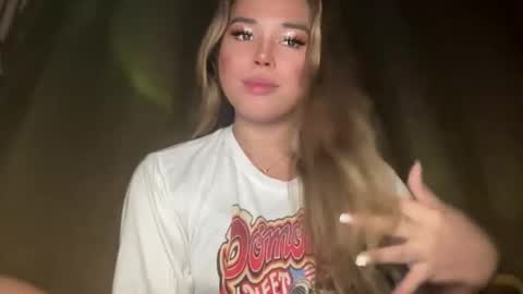 alexa your one and only queen online show from February 21, 2026, 7:04 pm