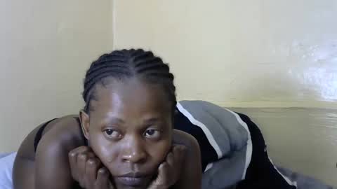 LIANAH online show from February 6, 2025, 6:35 pm