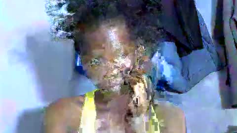 LIANAH online show from October 31, 2025, 11:22 am