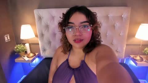 Snapshot of sweetalicexxx chatting on April 18, 2026, 7:01 am sweetalicexxx online show from April 18, 2026, 7:01 am