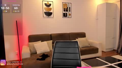 Amelia 3 - Im a naughty girl3 online show from March 1, 2025, 11:58 pm