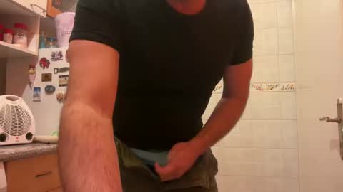 sweetandstrongjoy online show from December 27, 2024, 5:48 pm