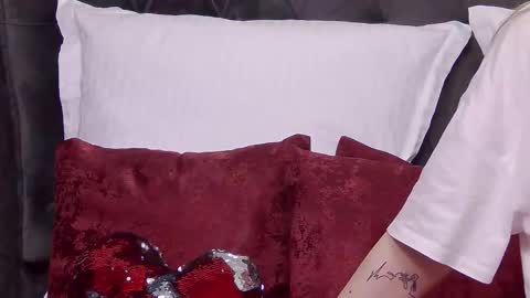 Anisia online show from March 11, 2026, 7:36 am