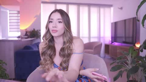 Camila online show from October 16, 2025, 6:31 pm