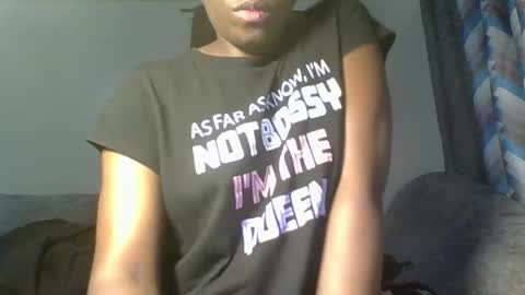 Snapshot of sweetass_02 chatting on February 12, 2025, 12:48 am bianca online show from February 12, 2025, 12:48 am