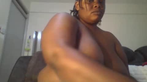 sweetbaby46 online show from October 29, 2025, 9:55 am